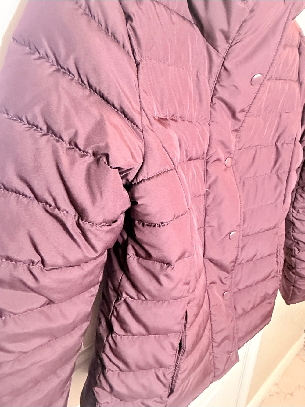Gap Maroon Wine Puffer Shirt Jacket Shacket small Button Front Quilted - Picture 4 of 8